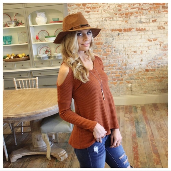 LAST ONE! Rust Cold Shoulder Waffle Knit tunic - Picture 3 of 4